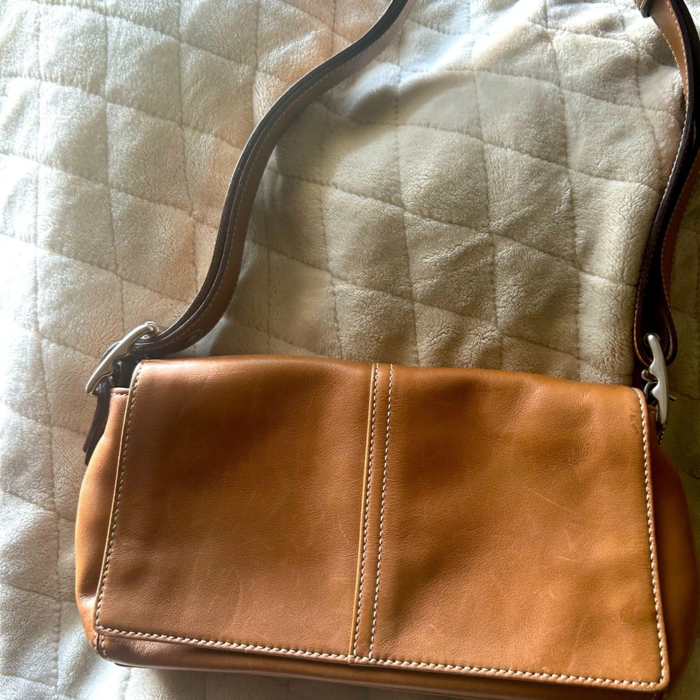 Coach vintage shoulder bag